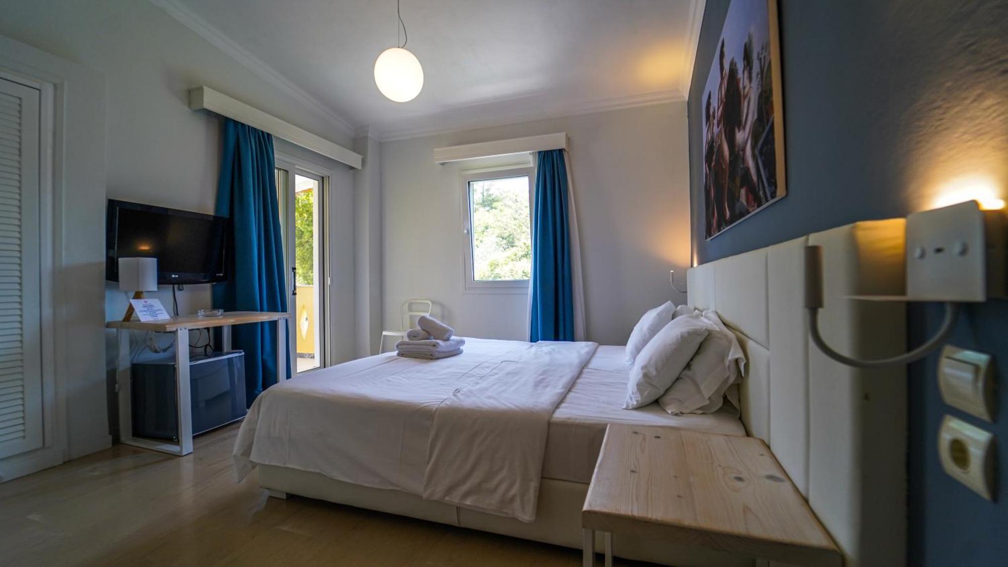 Cape North West Hotell Parga Eksteriør bilde