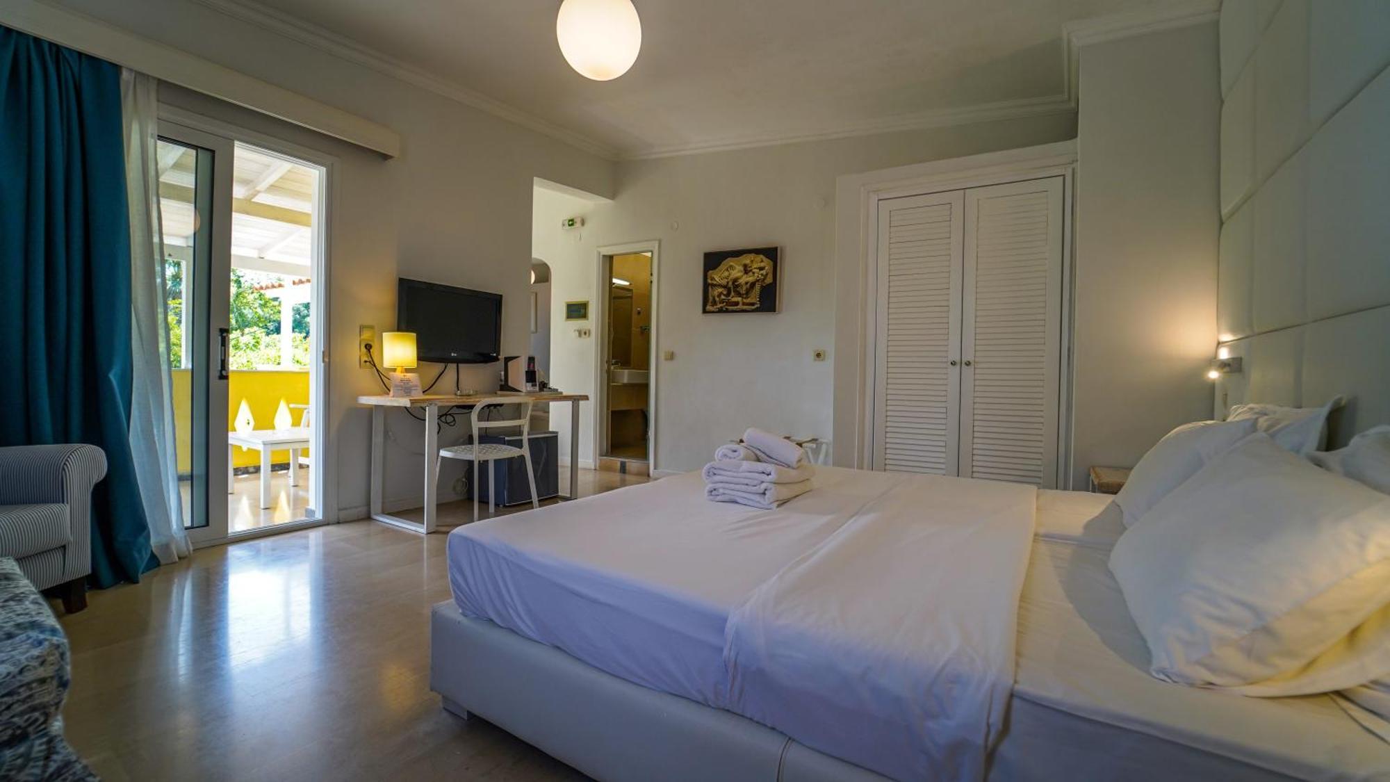 Cape North West Hotell Parga Eksteriør bilde