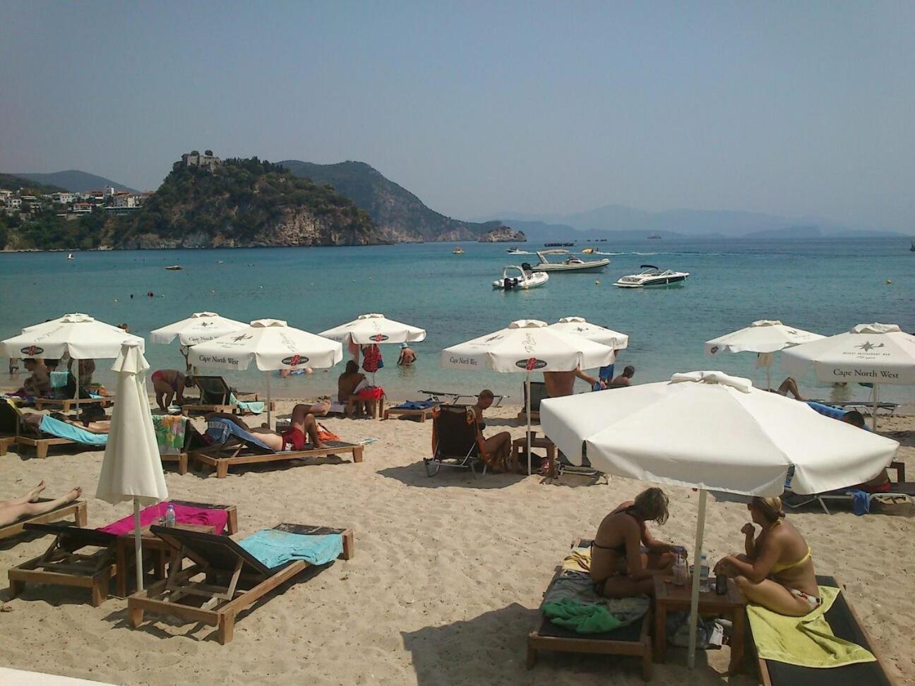 Cape North West Hotell Parga Eksteriør bilde